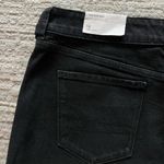 American Eagle NWT  Black Denim Distressed Low Rise Mini Skirt Size 14 32W Photo 9