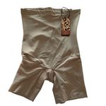 Honeylove Superpower Short in Sand Size 1X NWT Tan Photo 1
