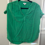 Crown & Ivy  Top Photo 0