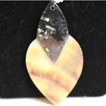 Source Unknown VTG Vacation Island Fun Single Strand Shell Beads Mother OF Pearl 32" Necklace Photo 1