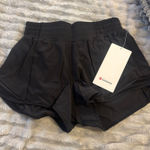 Lululemon  Hotty Hot Shorts Photo 0