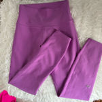 Alo Yoga Alo AirLift Leggings Photo 1