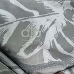 Alo Yoga Palm Springs Airbrushed Leggings Gray, White Womens Size Small $88 Photo 6