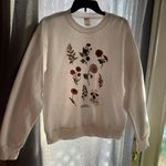 He Would Love First - Flower Crewneck Photo 0