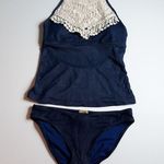 True Craft Junior's 2 Piece Swimsuit Size Medium Photo 1