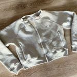 Good American | The Crop Icon Gray Zip-up Sweater Photo 5