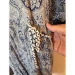 Hem & Thread  Short Sleeve Button Front Tunic Blouse Paisley Blue Women's Size M Photo 3