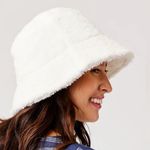Curly lamb bucket hat White Photo 1