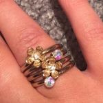 ⭐️NEW⭐️ Set (4) rhinestone & flower stackable rings Gold Photo 1