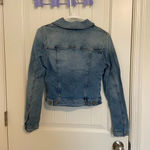 Guess EUC |  Los Angeles women’s light/medium wash‎ denim jacket — XS Photo 3