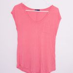 Gap  Women's Scoop Neck Pocket T-shirt Extra Small Pink Photo 2