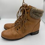 Tan lace up ankle boots with a boho vibe. Size 9.5 Photo 0