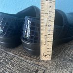 Cushionare Cushionaire Women’s Size 10 Slip-Resistant Blue Faux Croc Clogs – Padded Insole Photo 7