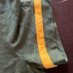 Nike Baylor University vneck women’s medium. GUC. Green/yellow. Photo 3