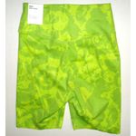 Nike Womens  NWT New Bike Shorts Yoga Pilates Run Gym One Luxe XS Vivid Green Lim Photo 5
