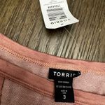 Torrid Women's Pink mauve cut out v neck
Top
Size 3Xl new Photo 2