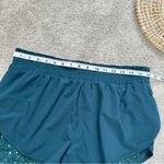 Athleta Women’s Hiit It Printed 2 in 1 Short Running Gym in Teal Cool Splatter L Photo 11