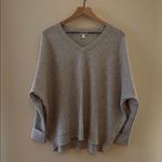 Garnet Hill Essential Cashmere V-Neck Sweater in Heathered Gray Size XL Photo 5