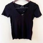 VERO MODA Black Knit Lightweight Ruffle Hem Short Sleeve Top Size Small NEW Photo 0