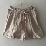 Uniqlo NWOT Beige Linen Cotton Blend Paperbag Pull On Adjustable Shorts Photo 1