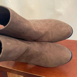 A New Day Candyce Bootie heeled -brown - size 6.5 Photo 5