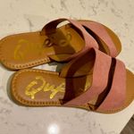 Qupid NWOT - - Pink Double Strap Suede Sandal - Size US 8.5 Photo 4