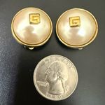 Givenchy Rare Vintage G Logo Gold-tone Faux Pearl Dome Button Clip On Earrings Photo 5