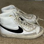 Nike Vintage Blazer Shoes Photo 2