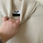 Double Zero Sleeveless turtleneck Sweater Vest Cream Size Large Photo 3