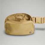 Lululemon Athletica Everywhere Belt Bag in Golden Sand NWOT Photo 1