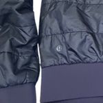 Lululemon ‎ Black Quilted Bomber Jacket Lightweight Athletic Womens Size 6 Photo 5