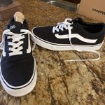 Vans  Photo 0