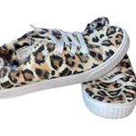 Madden Girl Marisa Faux Fur Lined Cheetah Print Canvas Laced Sneakers size 8.5 Photo 1