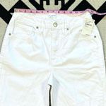 Good American Good 90s Duster Natural Fray High Rise Jeans in White 4/27 Photo 6