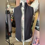 Sleeveless Zip Photo 3