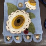 Cute handmade purse with appliqué floral with lining and pocket inside Photo 4