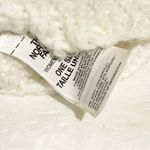 The North Face Womans White Cable Thick Knit Pom Pom Beanie Hat Photo 3