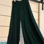 Earthbound dark green flowy pants Photo 0