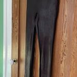 Spanx Faux Leather Sculpting Shaping Smoothing Leggings Wine Burgundy - Sz S Photo 4