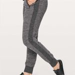Lululemon Get Going Jogger 28.5" in Heathered Core Dark Grey Size 4 Photo 4