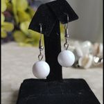 Seashell with Charms Stretch Bracelet & Earrings White Photo 1