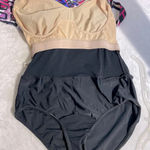 One piece swimsuit /attached shorts Black Size 12 Photo 3