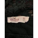 Hollister Women's Size XS Black Crochet Lace Scoop Neck Long Sleeve Cropped Top Photo 4