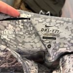Nike  Dri-Fit Leggings Light Gray Geometric M Photo 7
