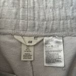 H&M  Shorts Photo 1