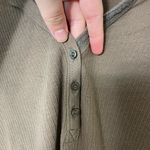 Faded Glory EUC Vintage  women’s brown ribbed‎ stretch asymmetrical button shirt Photo 4