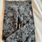 Gymshark  | Camo Seamless Leggings Sz XS Photo 3