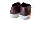 Vince  Women’s Burgundy Lizard-Embossed Leather Slip-On Sneakers Size 9M in GUC Photo 5