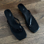 Amazon black square toe kitten heel thong sandals size 8 Photo 0