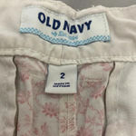 Old Navy White and Red Floral Print Shorts Size 2 Photo 2